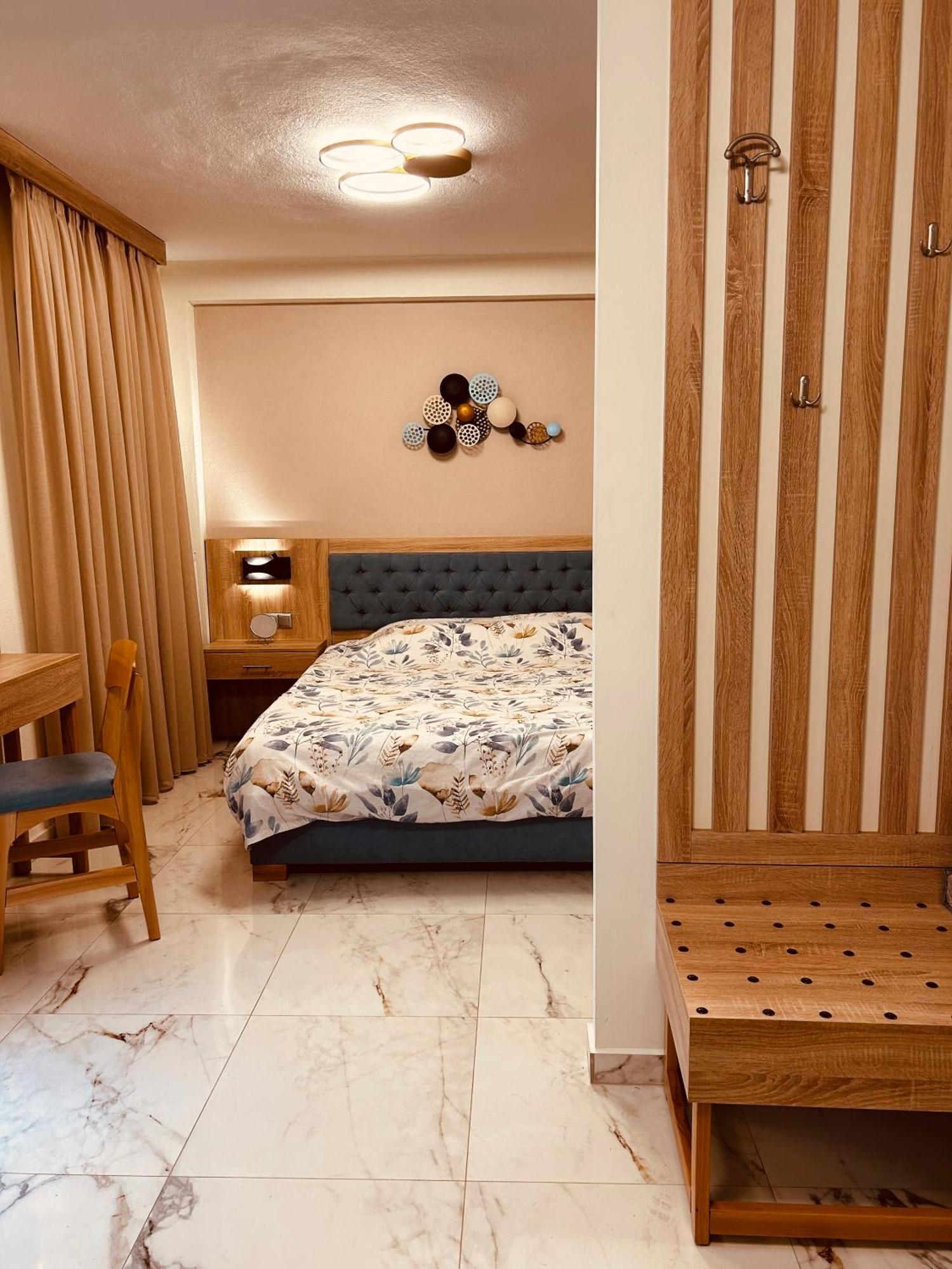 Marble House Apartment Kavala Bagian luar foto